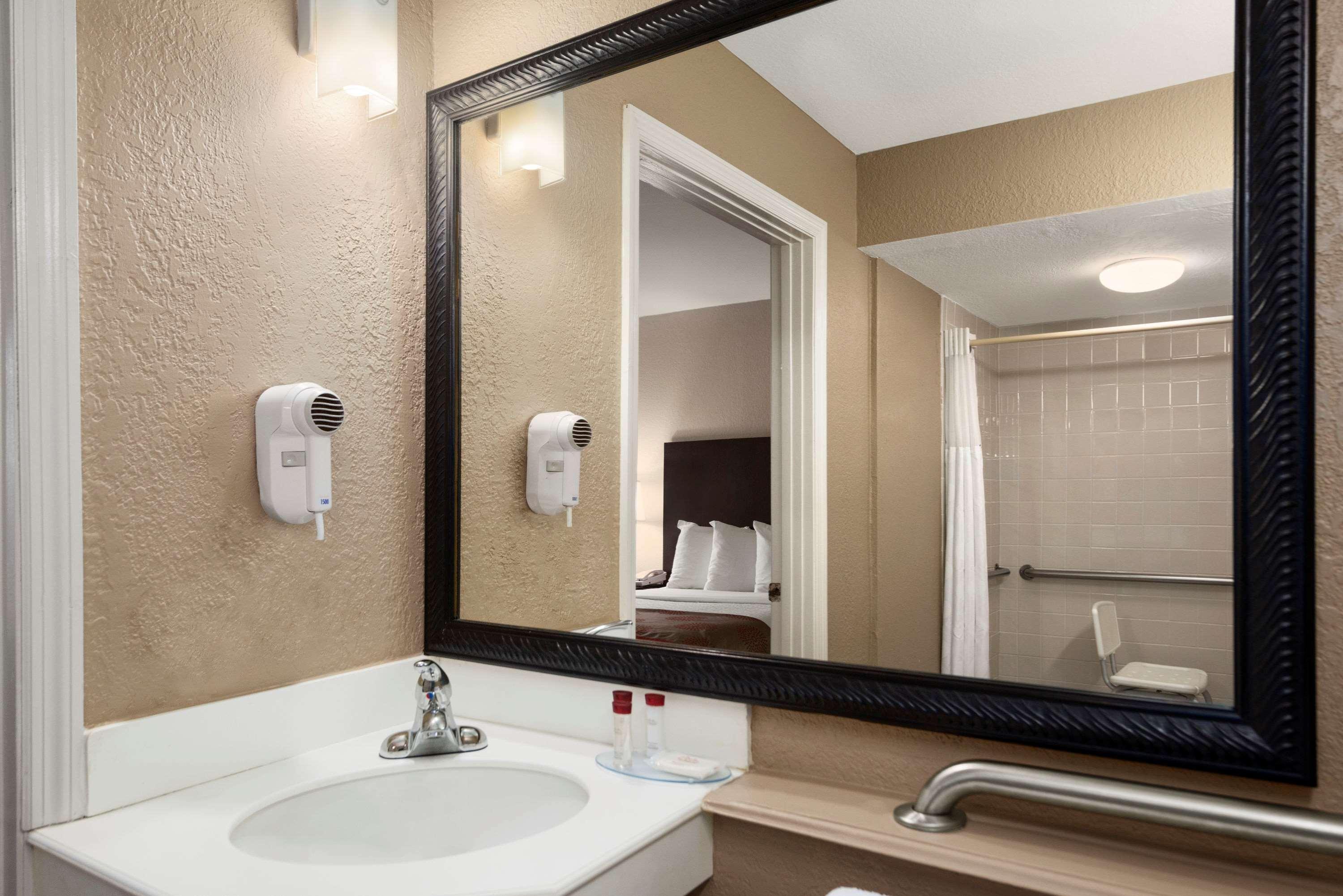 Collins Hotel North Naples Εξωτερικό φωτογραφία