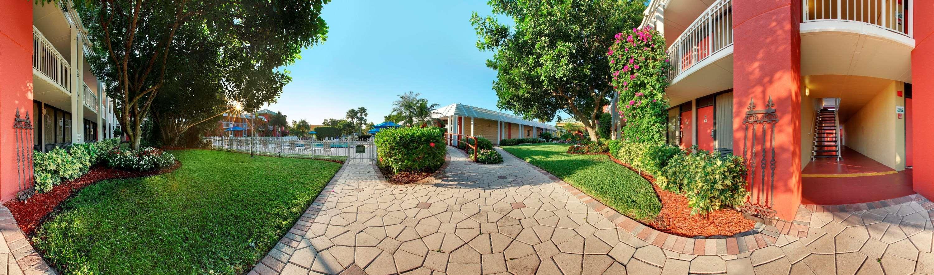 Collins Hotel North Naples Εξωτερικό φωτογραφία