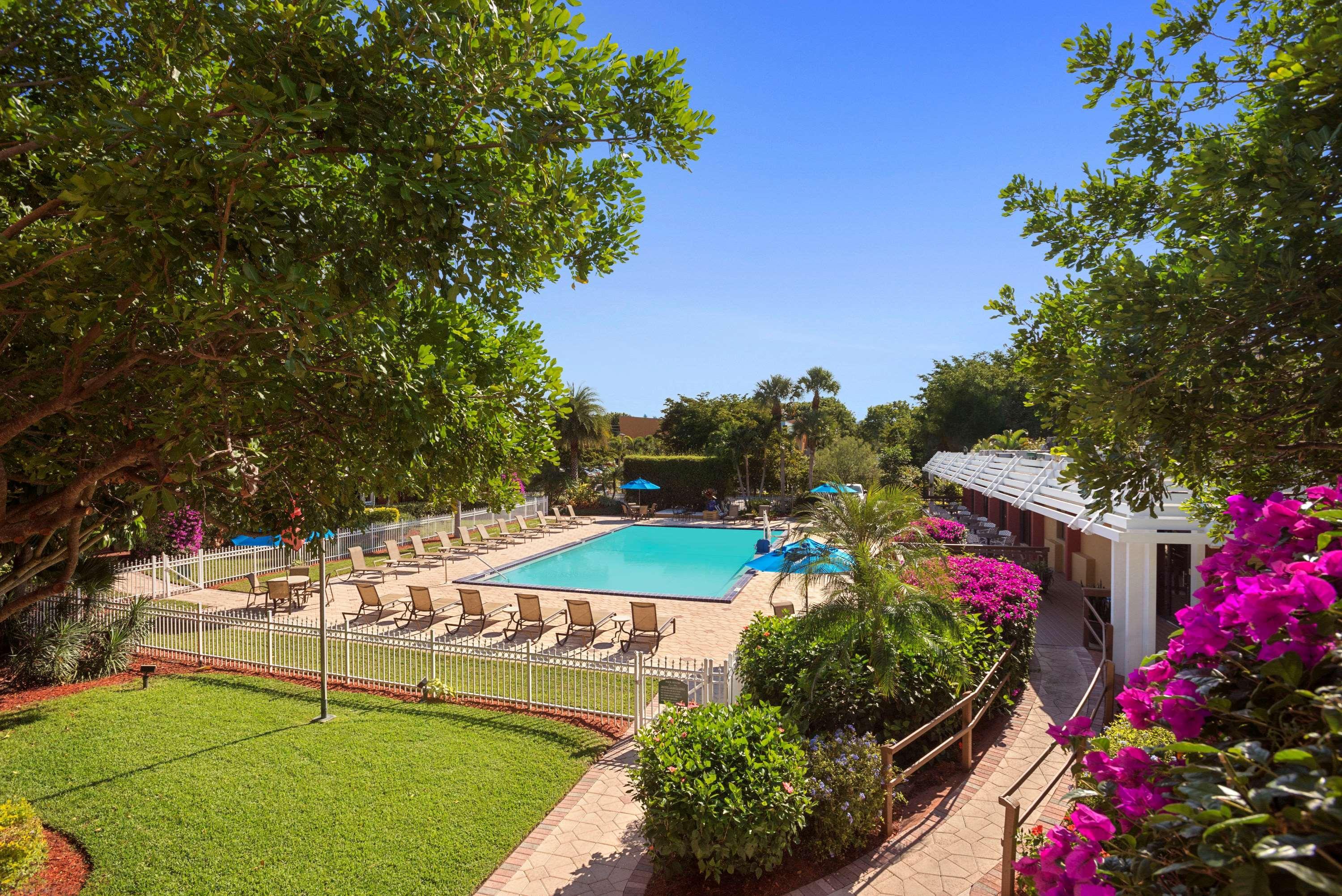 Collins Hotel North Naples Εξωτερικό φωτογραφία