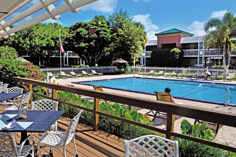 Collins Hotel North Naples Εξωτερικό φωτογραφία